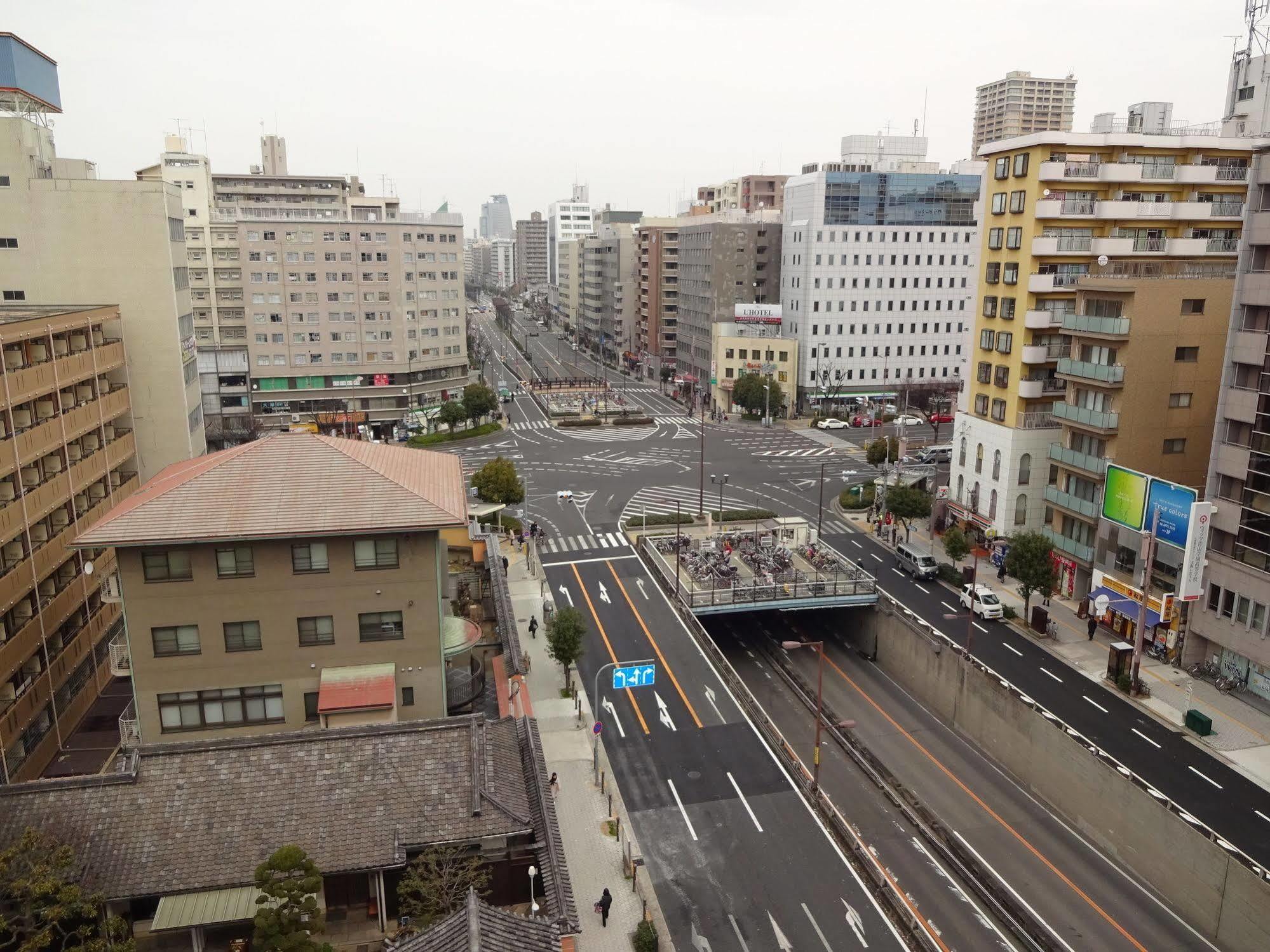Отель Weekly Uehonmachi Осака Экстерьер фото